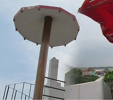 ורנאסי Hotel Divya מראה חיצוני תמונה